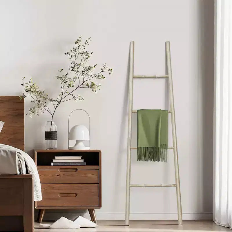 Rustic Birch Wood 4-Rung Blanket Ladder Brown