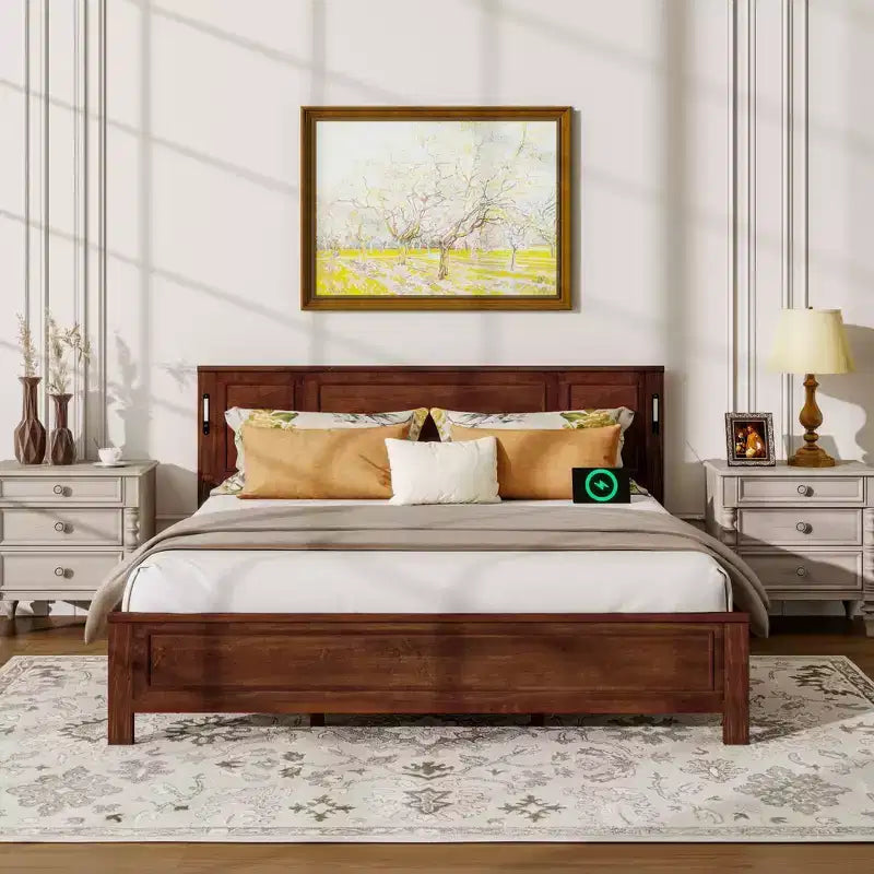 Minnie Modern Pine Wood Bed with Tall-Panel Headboard and Footboard