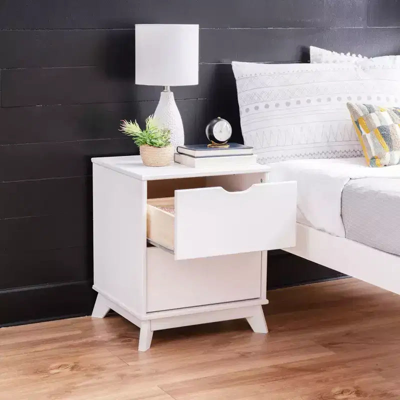 Dresser and 2 Nightstands
